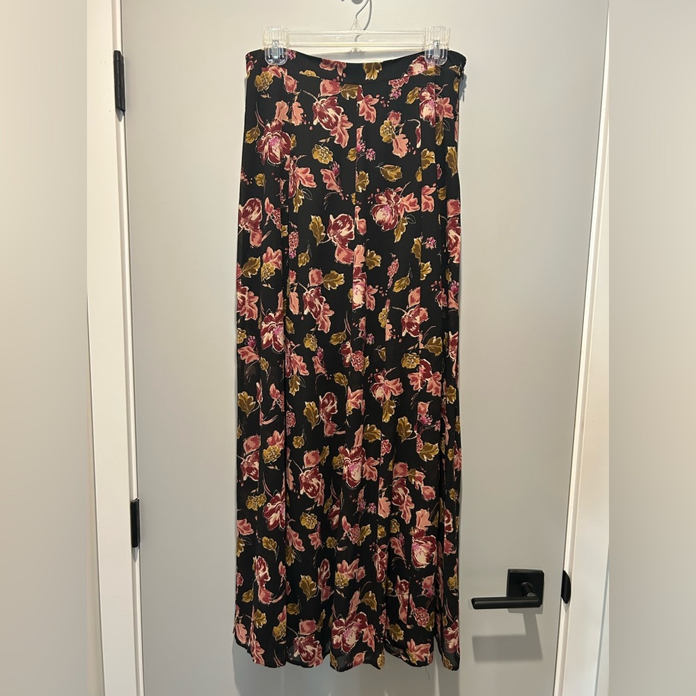 Forever 21 black and floral maxi skirt